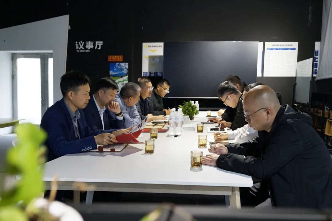 路桥区政协周志杰副主席一行莅临晖腾工业科技有限公司调研新桥汽摩行业链联盟